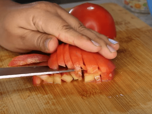 tomate en cuadritos